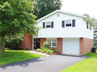 34 Quaker Hills Rd, Lancaster, PA 17603