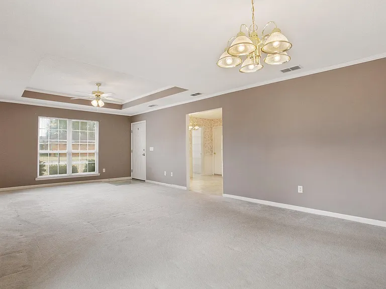 2115 Walberg Dr — Photo 16