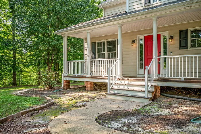 316 Abbey Ct — Photo 4