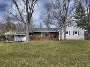 61 Jamestown Rd, Belle Mead, NJ 08502