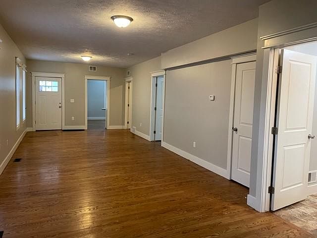 1st image of 1008 Alpine Ave NW #1