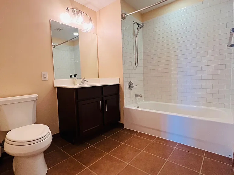 110 Somerset St #2103 — Photo 11