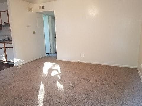 2nd image of 1507 W College St APT A