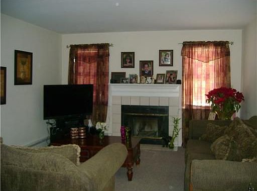 2nd image of 40 Williams Ave