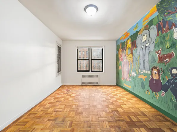 3130 Grand Concourse image 17 of 26