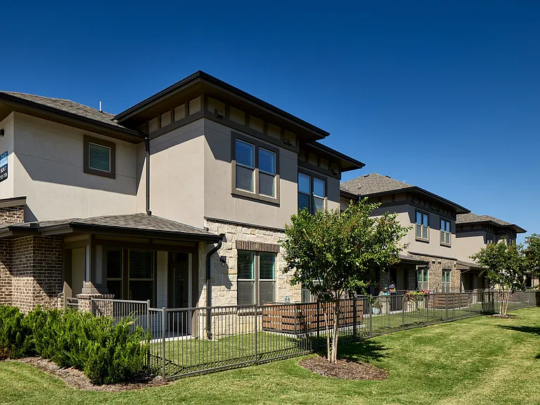 Fenced-in Yards Available