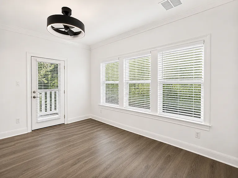 804 E Dean Keeton St — Photo 36