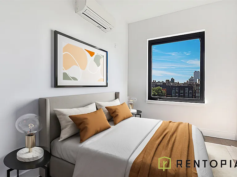 125 Borinquen Pl #323 — Photo 4