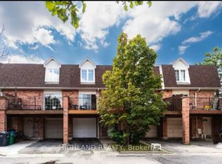 4950 Rathkeale Rd #3, Mississauga, ON L5V 2L8