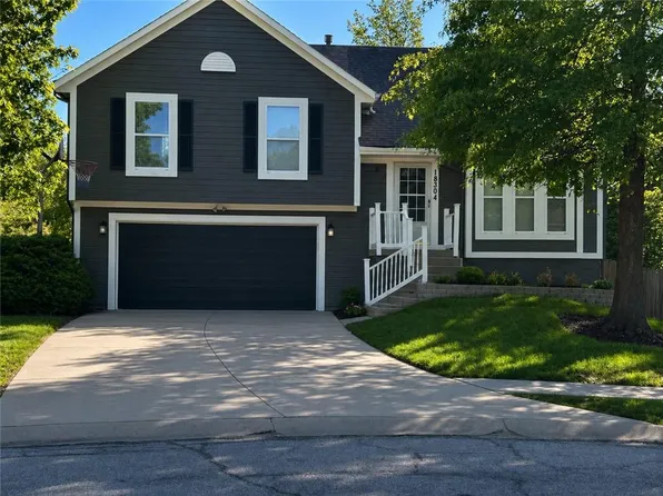18304 W 161st Ter, Olathe, KS 66062