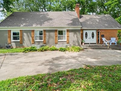 7416 Highland Ave, Kansas City, MO, 64131