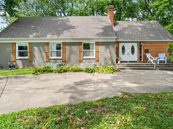 7416 Highland Ave, Kansas City, MO 64131