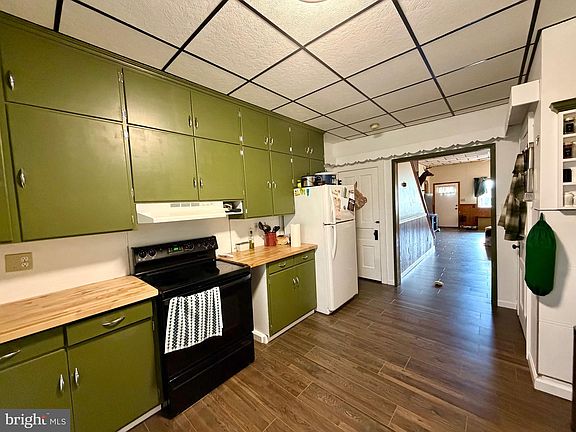 5th image of 33 Avenue A