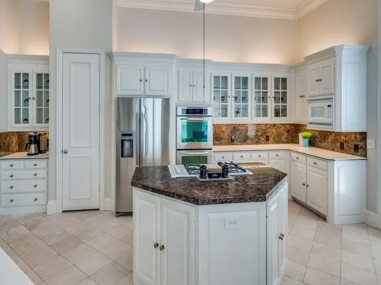 5556 Southern Hills Dr — Photo 6