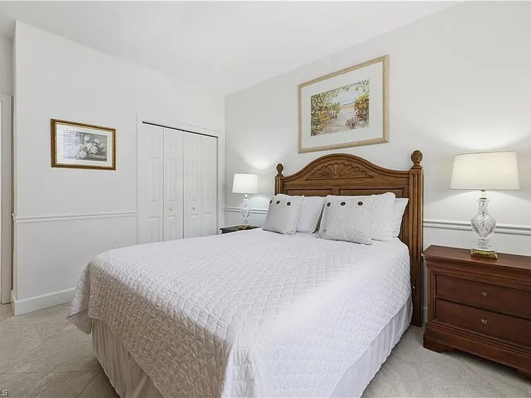 25248 Pelican Creek Cir #102 — Photo 17