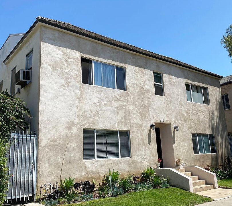 1st image of 418 N Ogden Dr #3