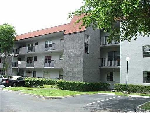 5th image of 8450 Lagos De Campo Blvd APT 302