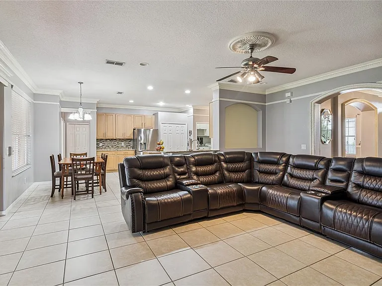 480 Rob Roy Dr — Photo 5