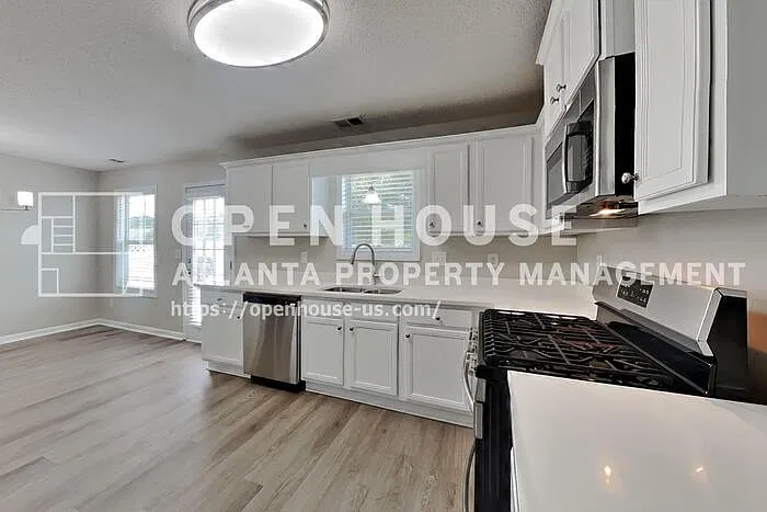 800 Franklin Mill Trce — Photo 5
