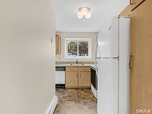 5th image of 75 Carillon Drive #A