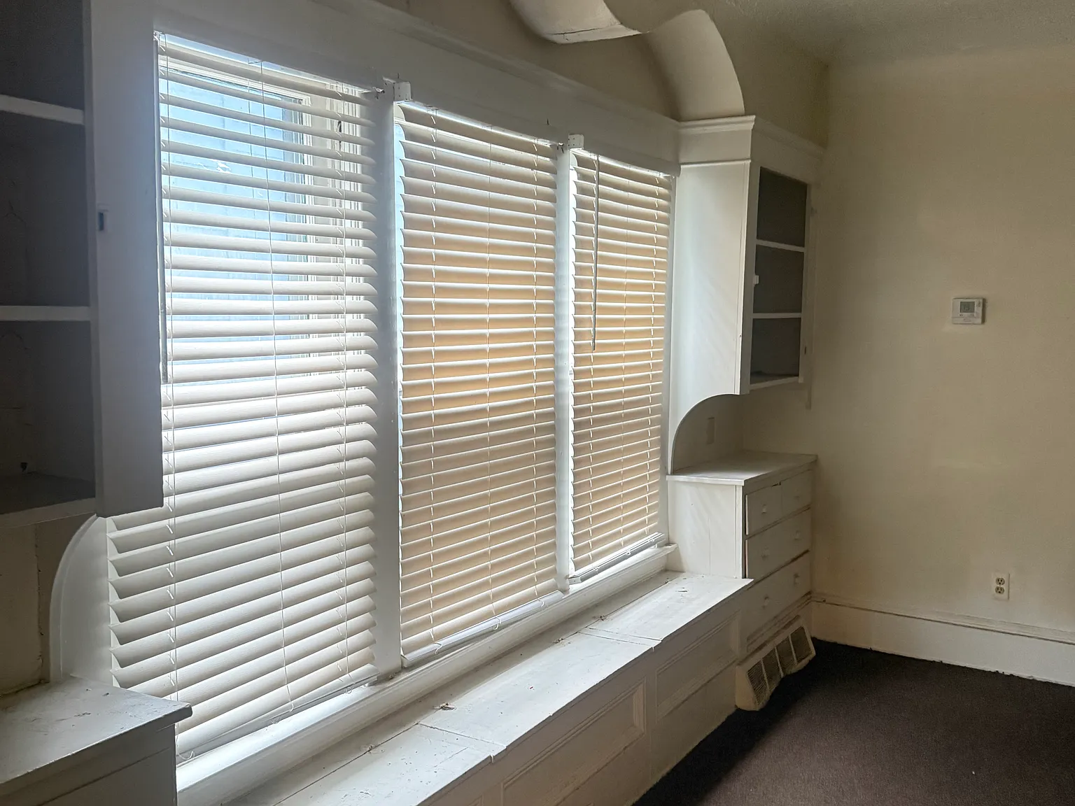 2 bed, $1,100 — Photo 2