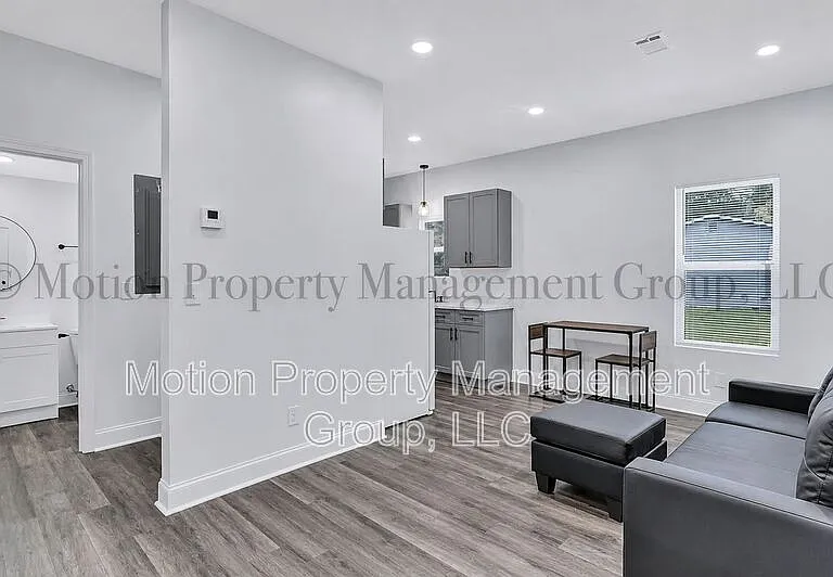 702 Carmen Ave #A1 — Photo 5