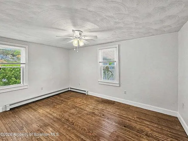 814 Price St — Photo 10