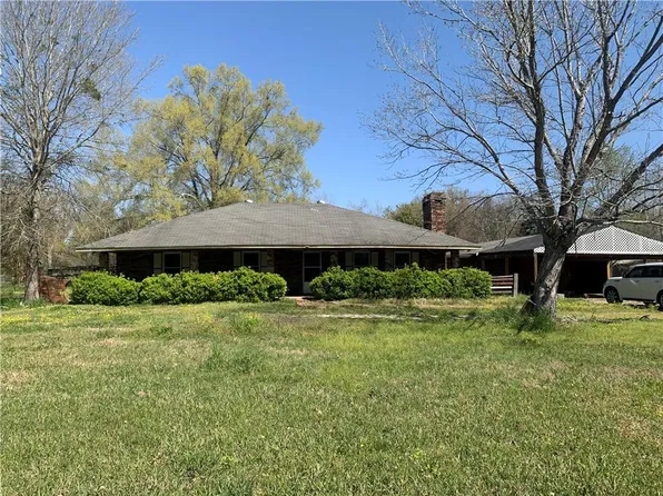 825 Highway 1193, Marksville, LA 71351