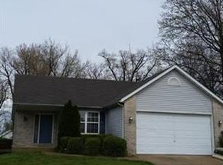 110 Bayfield Dr, Glen Carbon, IL