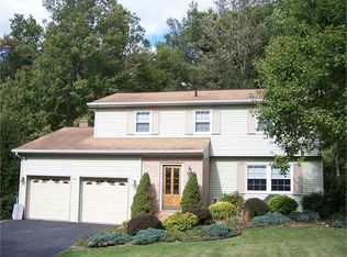 637 Willow Rd, Orwigsburg, PA 17961