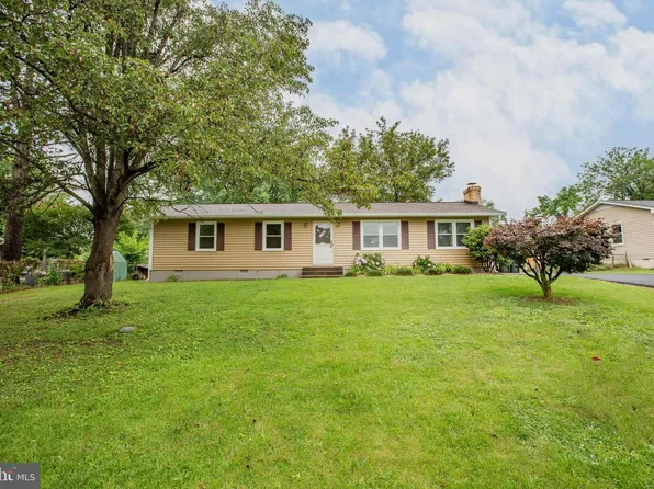 114 Oak Grove Ln, Stafford, VA 22556