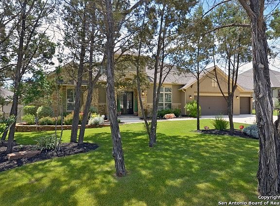 3rd image of 945 Wilderness Oaks