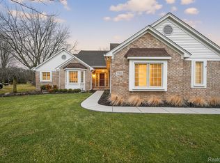 7393 Briargate Dr, Canton, MI 48187