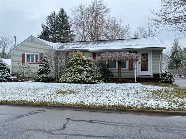 23 Bentley Ave, Greenville, PA 16125