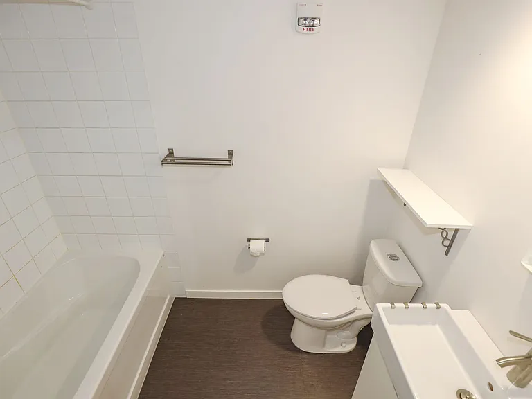 540 Waterfront Dr #207 — Photo 9