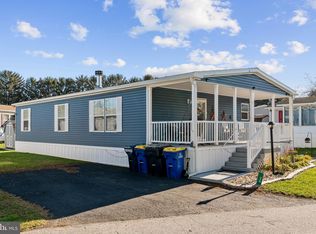 26 Ruth Dr, Gordonville, PA 17529