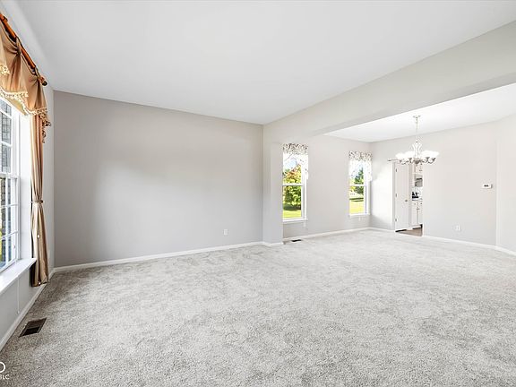 4th image of 2763 Barbano Ct