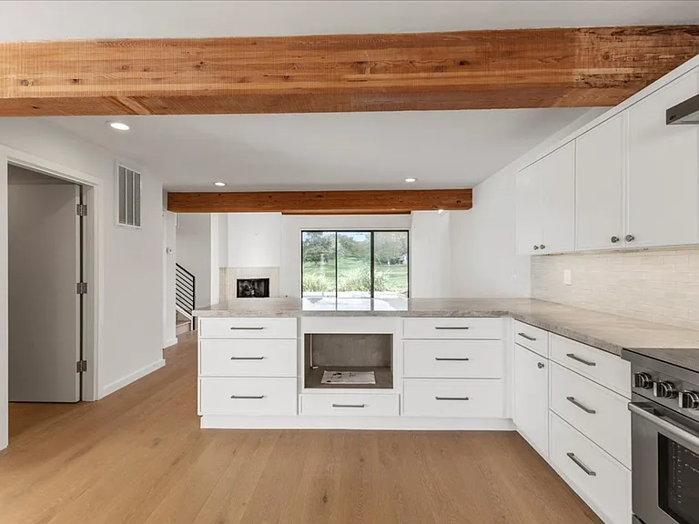 9503 Alder Ct — Photo 6