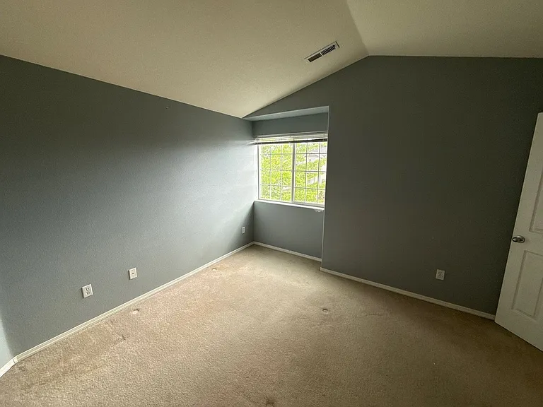 4105 Windy Ave NE — Photo 16