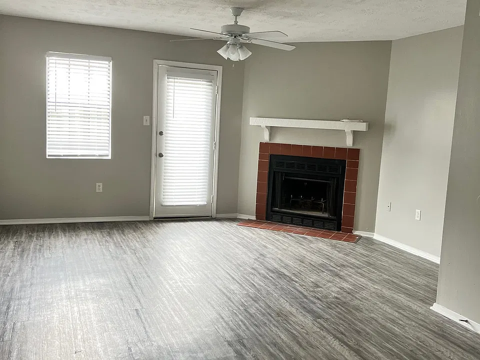 Petersburg Place Apartments