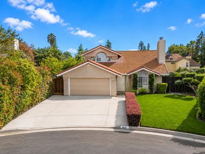 1631 E Deyoung Dr, Fresno, CA, 93720