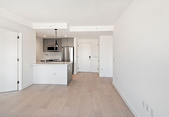3rd image of 445 Gerard Ave #W930