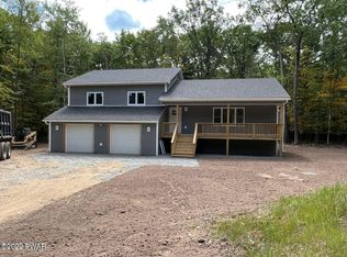 131 Larch Dr, Milford, PA 18337