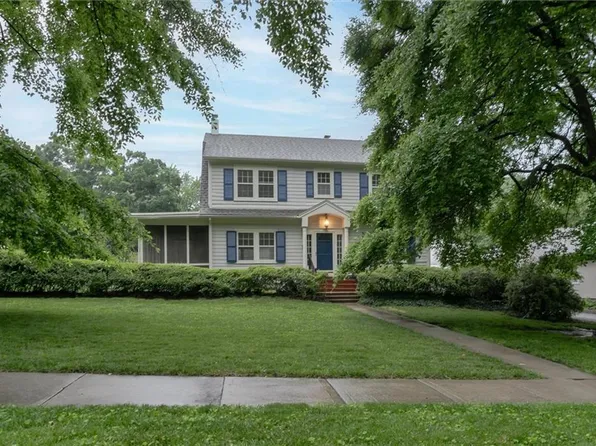 108 SW Madison St, Lees Summit, MO 64063