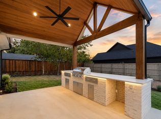 5304 Chippewa Dr, Dallas, TX 75212