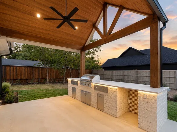5304 Chippewa Dr, Dallas, TX 75212