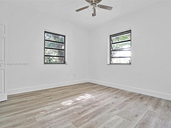 4th image of 3043 NW 15th St #1