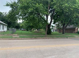 614 S 8th St, Waco, TX 76706