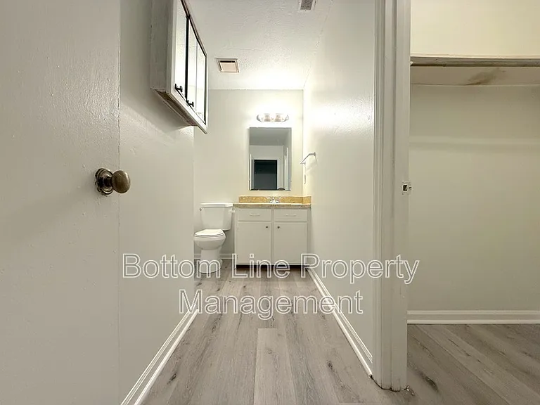 5522 Great Wagon Rd — Photo 9