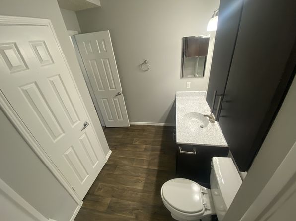 Summer House Apartment Homes | 5401 Burnham Dr, Corpus Christi, TX